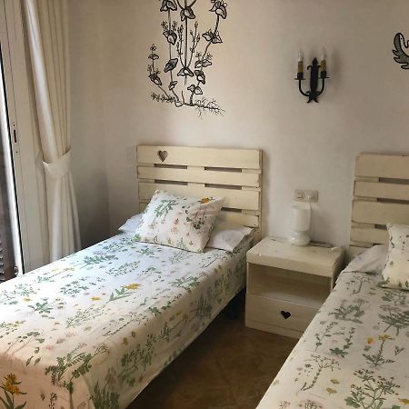 Hostal Parellades 시체스 외부 사진
