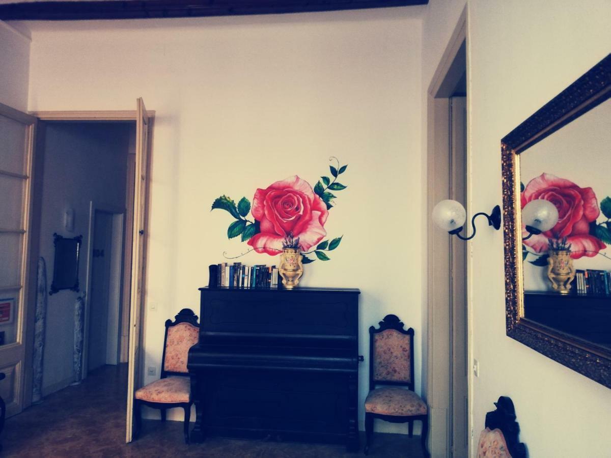 Hostal Parellades 시체스 외부 사진