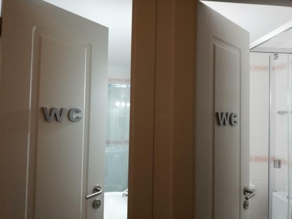 Hostal Parellades 시체스 외부 사진
