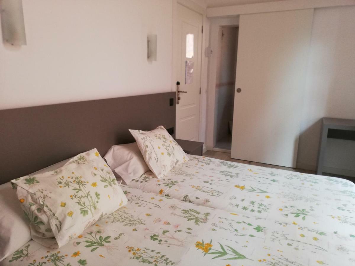 Hostal Parellades 시체스 외부 사진
